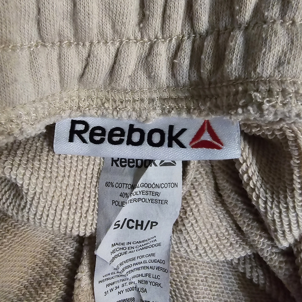 Womens Reebok Shorts - Picture 3 of 3